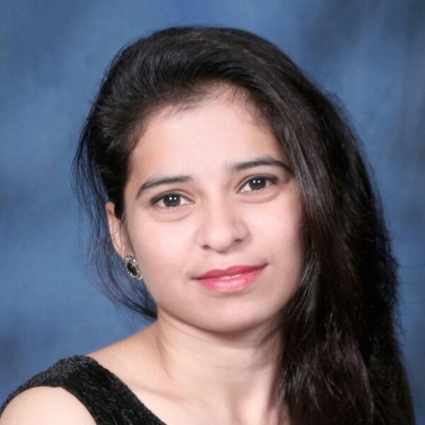 Shivani Verma female Tutor