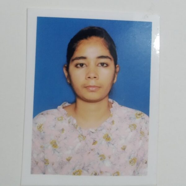 female tutor Bareilly Cantt-CBSE home tuition teacher