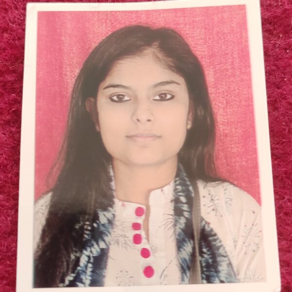 female tutor Sadar Bareilly
